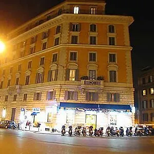 Tourist House רומא